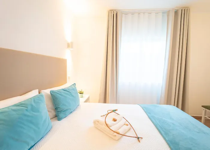 Monte Dos Avos, By Algarveblossom 아파트 알부페이라