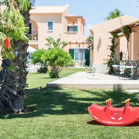 Monte Dos Avos, By Algarveblossom Albufeira